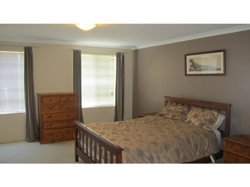 69 Brighlands Crescent, Carramar WA 6031