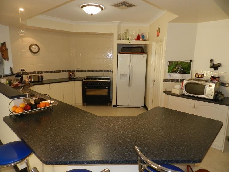 4 Seurat Loop, Ashby WA 6065