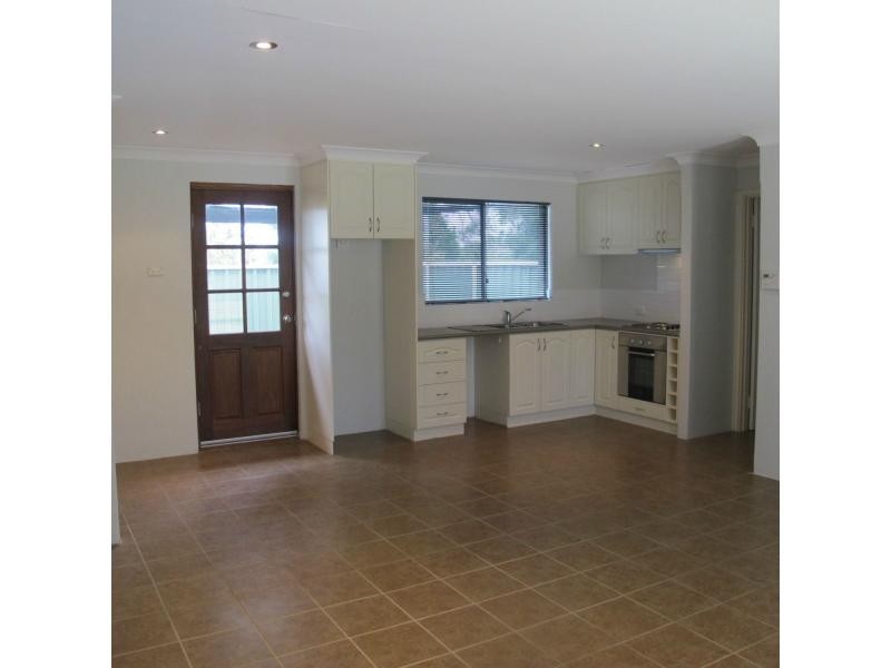 4 Captian Court, Heathridge WA 6027