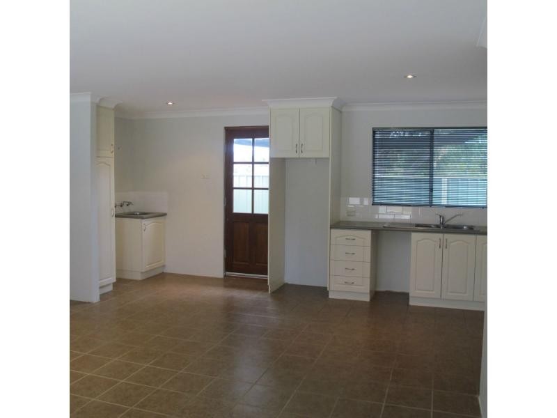 4 Captian Court, Heathridge WA 6027