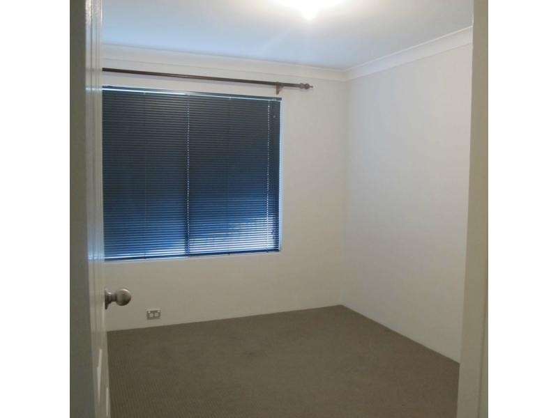 4 Captian Court, Heathridge WA 6027