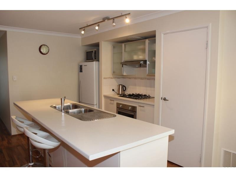 25 Dania Way, Butler WA 6036