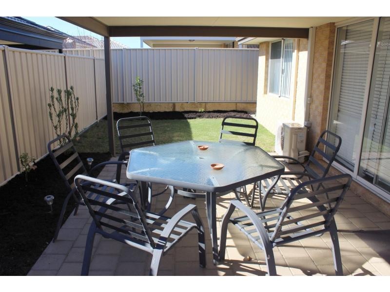 25 Dania Way, Butler WA 6036