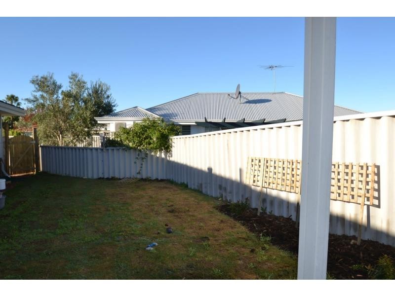 25b Willoughby Retreat, Clarkson WA 6030