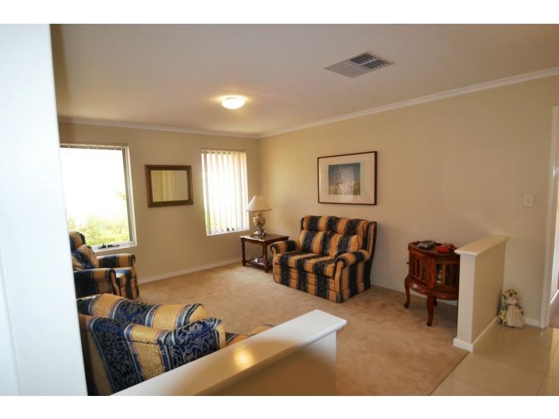 12 Ammanford Crescent, Butler WA 6036