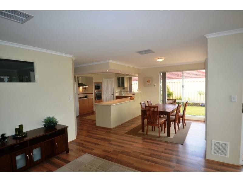 12 Ammanford Crescent, Butler WA 6036