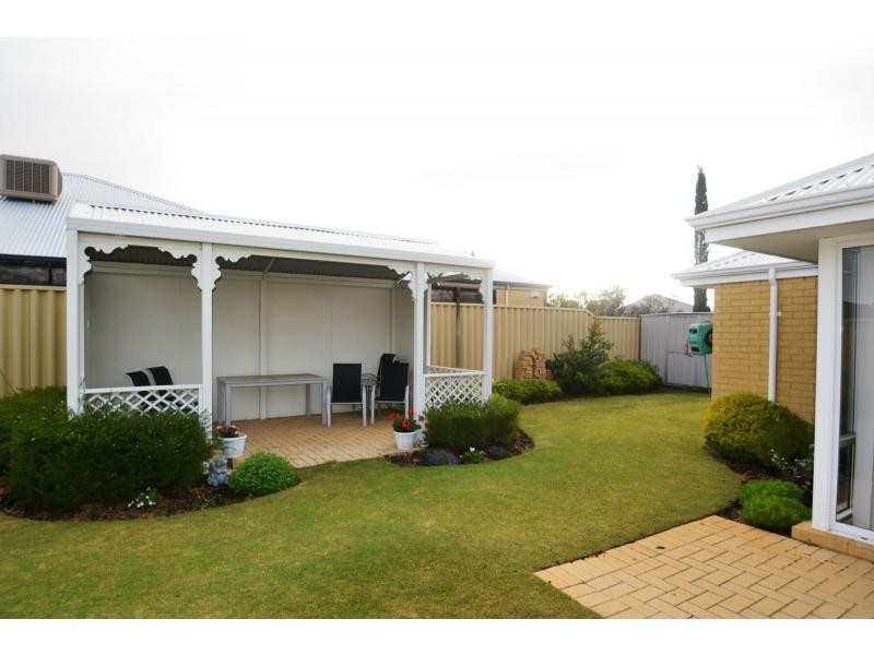 12 Ammanford Crescent, Butler WA 6036