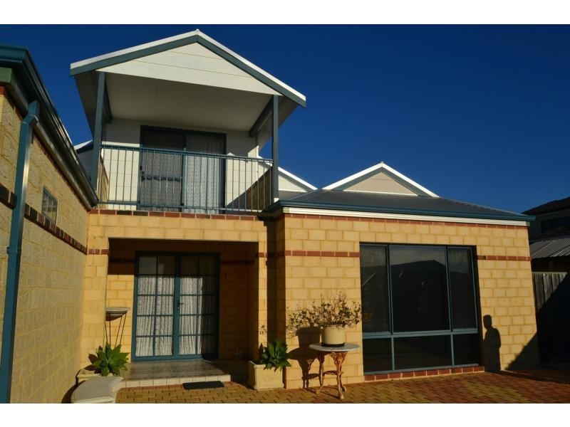 30 Dumaresq Loop, Quinns Rocks WA 6030