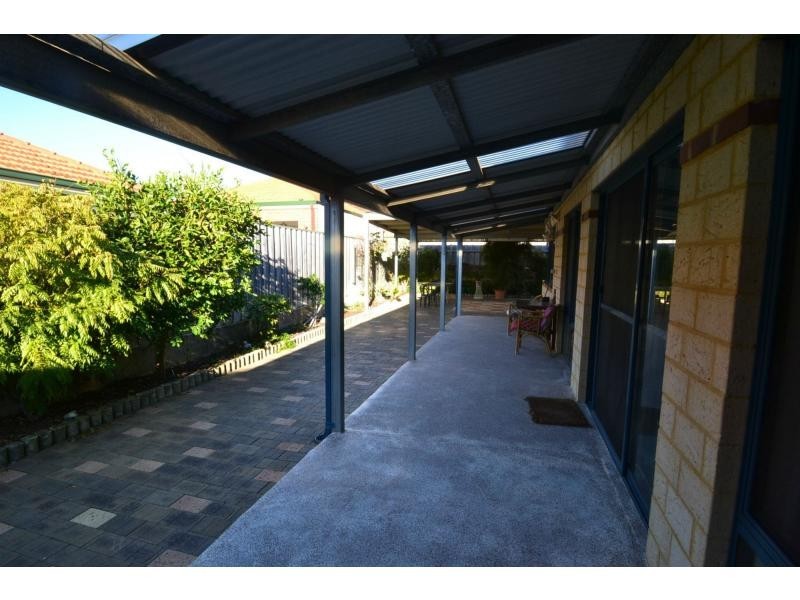 30 Dumaresq Loop, Quinns Rocks WA 6030