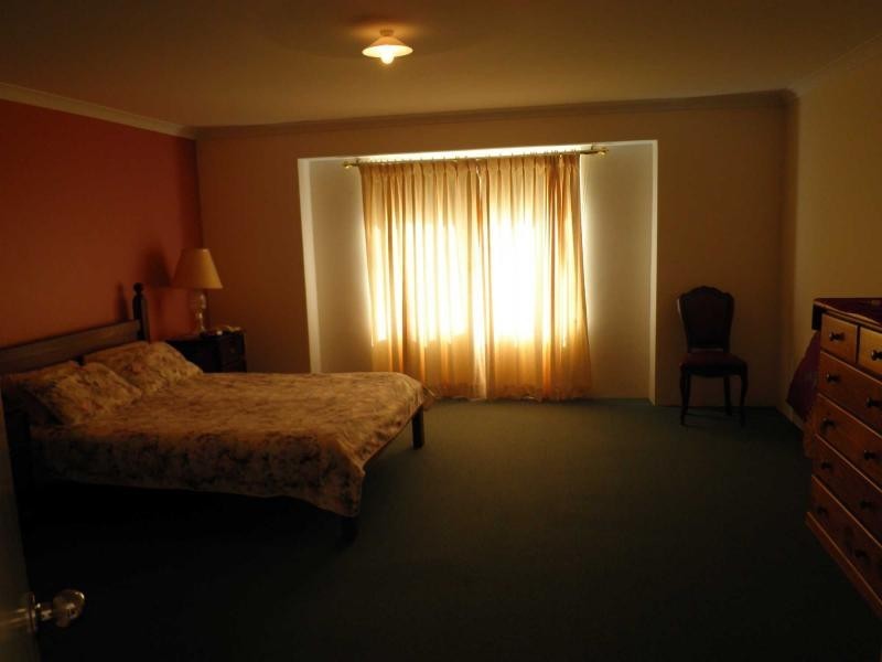 3 Peridot track, Banksia Grove WA 6031