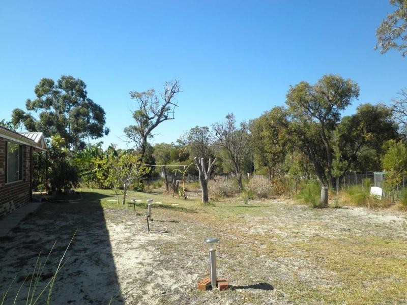 3 Peridot track, Banksia Grove WA 6031