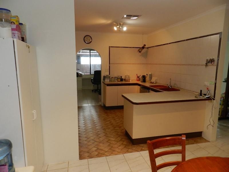 6 Lynton Court, Yanchep WA 6035