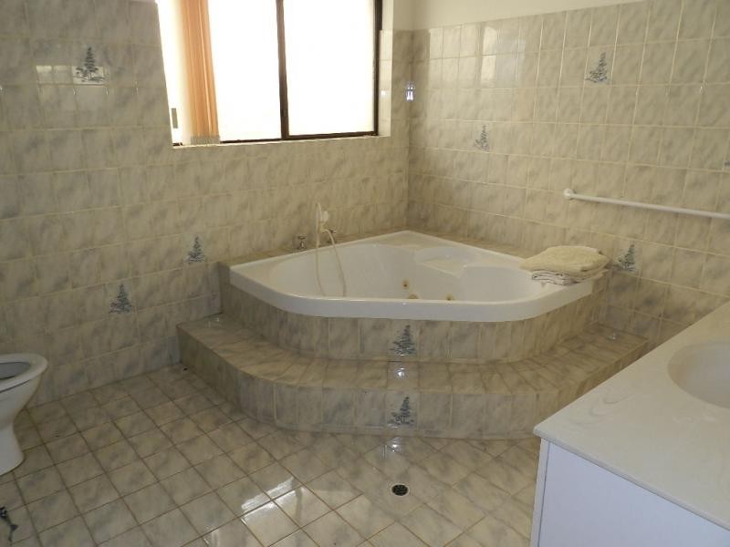 6 Lynton Court, Yanchep WA 6035