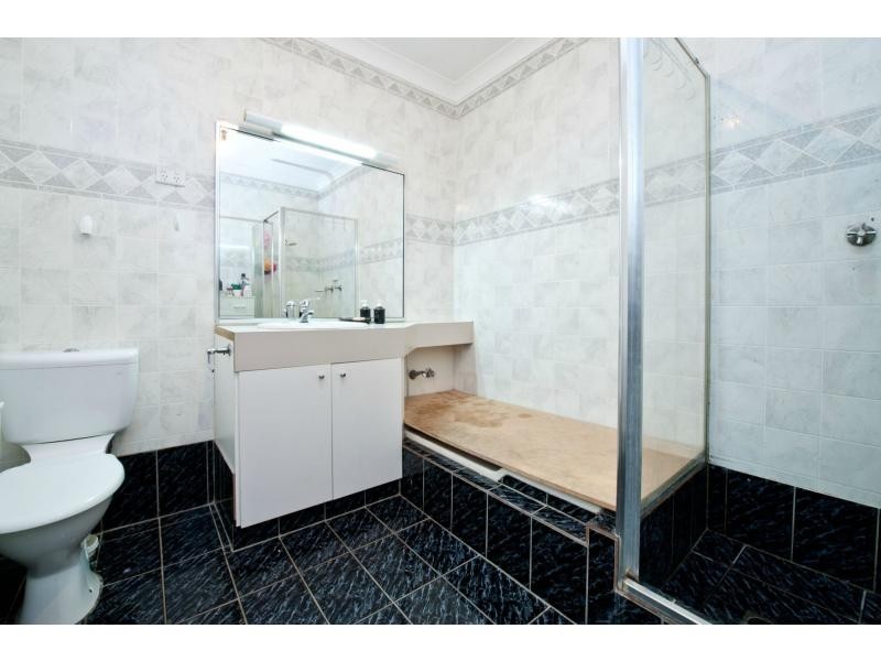 7 James Street, Mariginiup WA 6078