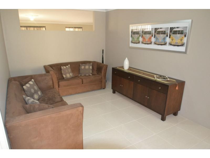 109 Sundowner Meander, Banksia Grove WA 6031