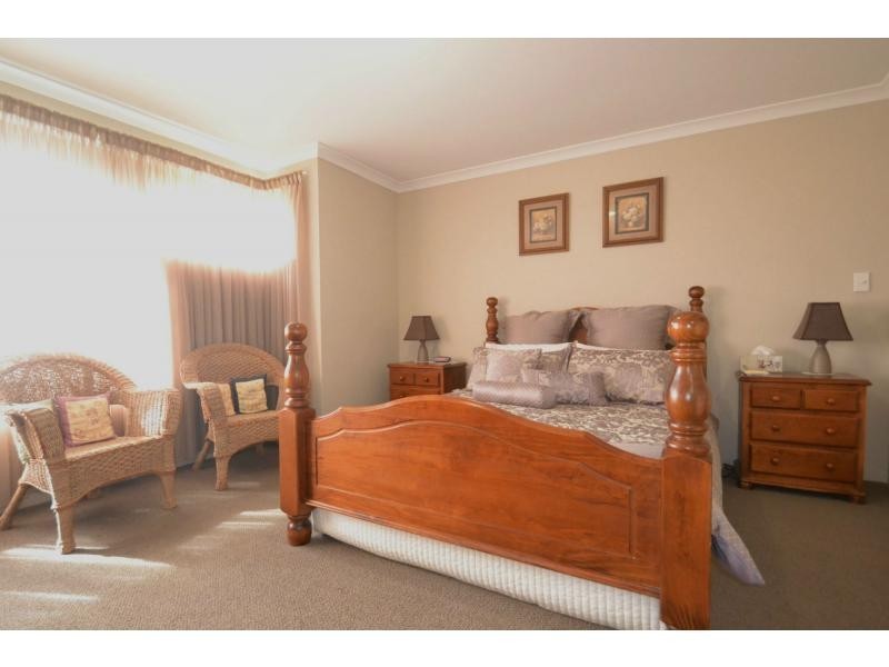 109 Sundowner Meander, Banksia Grove WA 6031