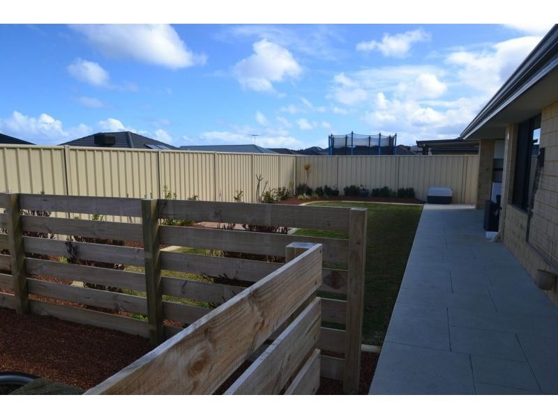 109 Sundowner Meander, Banksia Grove WA 6031