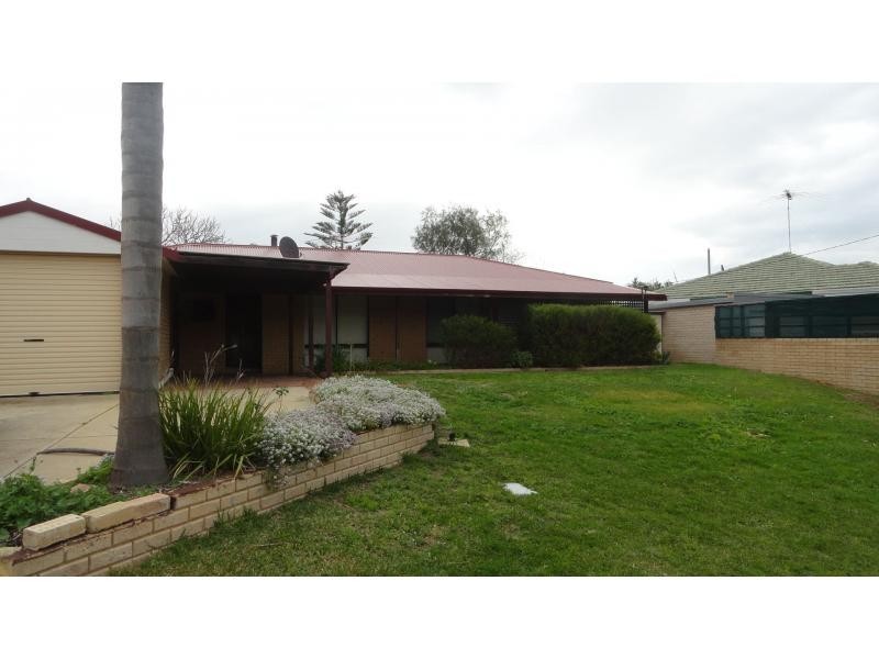 9 Trotman Crescent, Yanchep WA 6035