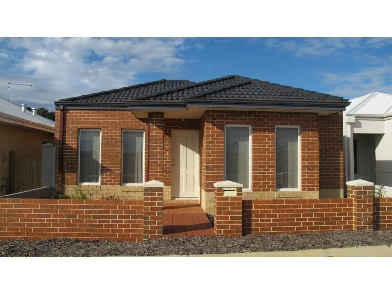 10 Glenkeen Street, Butler WA 6036