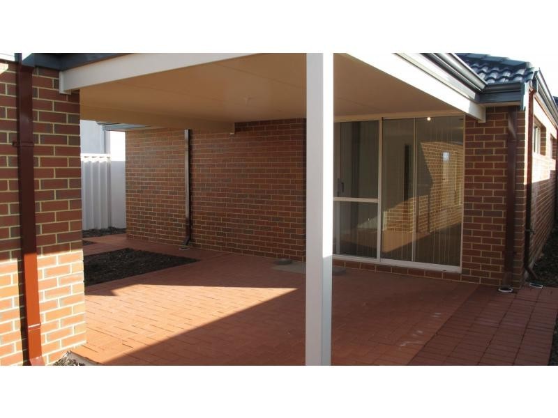 10 Glenkeen Street, Butler WA 6036