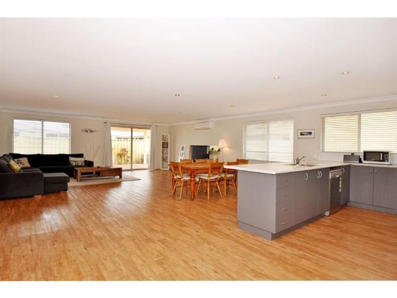 12 Ortley Way, Butler WA 6036