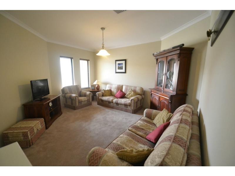 107 Sundowner Meander, Banksia Grove WA 6031