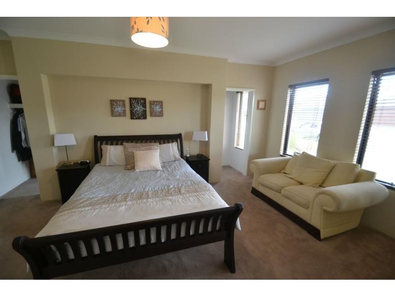 107 Sundowner Meander, Banksia Grove WA 6031