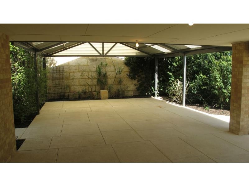 6 Falcone Crescent, Sinagra WA 6065