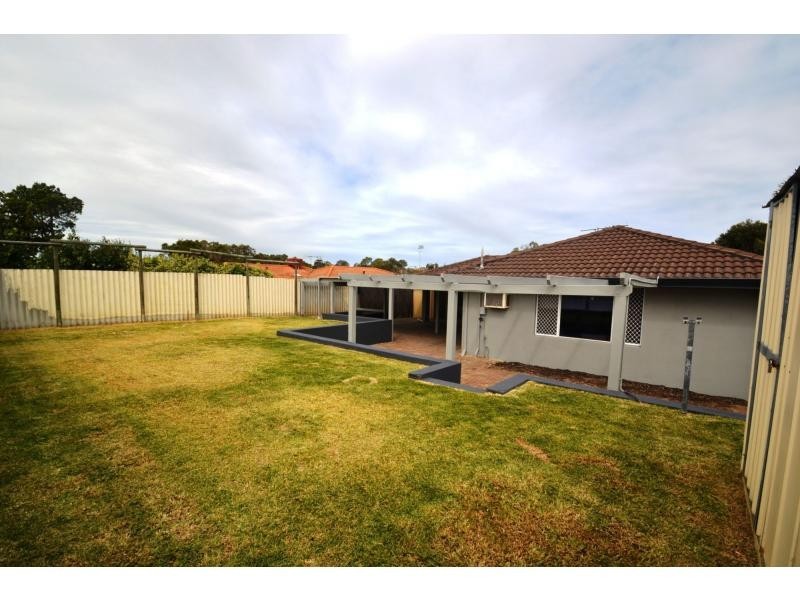 7 Siren Road, Heathridge WA 6027