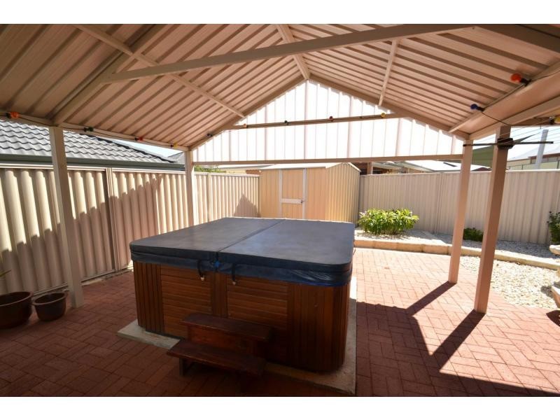 93 Millendon Street, Carramar WA 6031