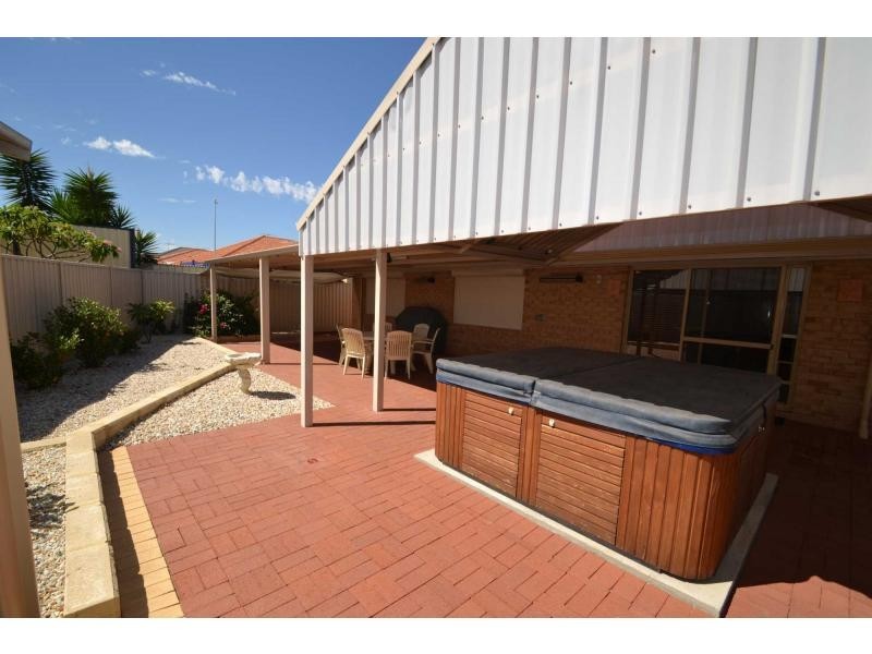 93 Millendon Street, Carramar WA 6031
