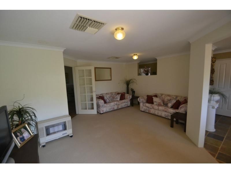 56 Monaltrie Loop, Carramar WA 6031