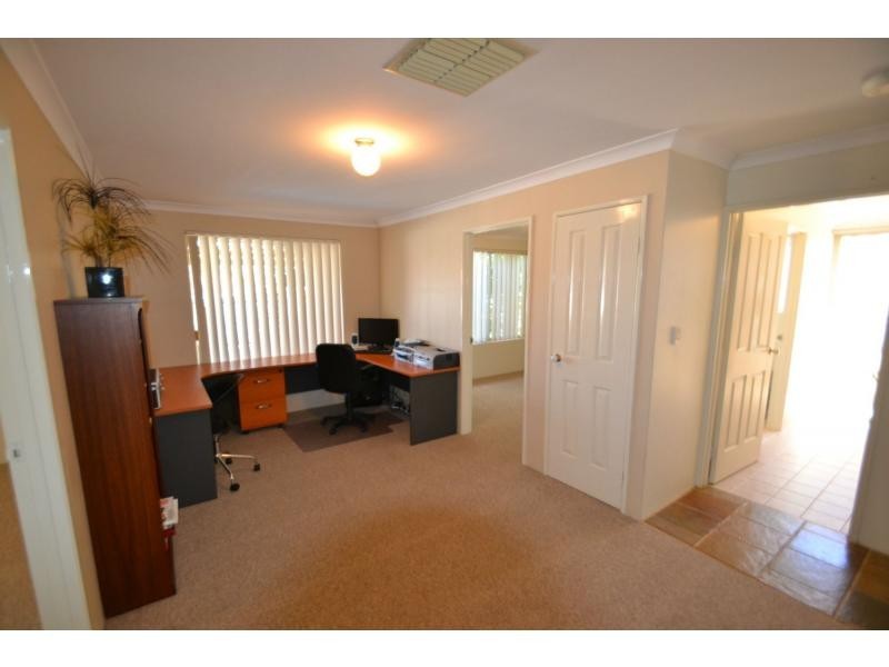 56 Monaltrie Loop, Carramar WA 6031