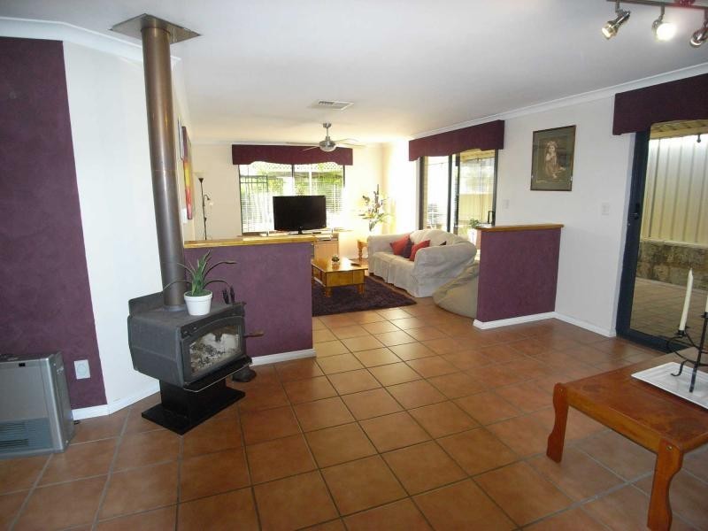 49 Selkirk Street, Kinross WA 6028