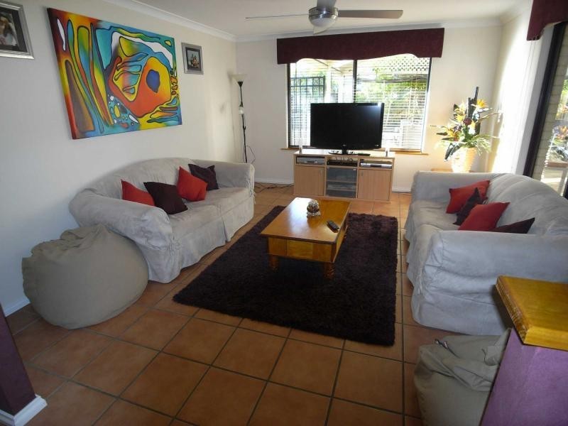 49 Selkirk Street, Kinross WA 6028