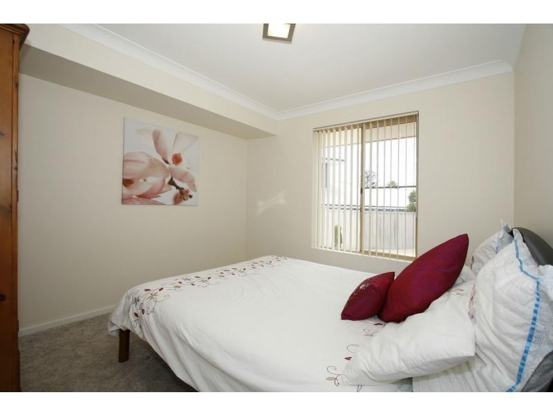 24 Rees Drive, Quinns Rocks WA 6030