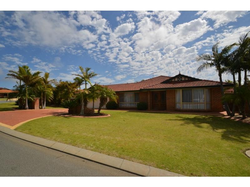 30 Gardiner Heights, Kinross WA 6028