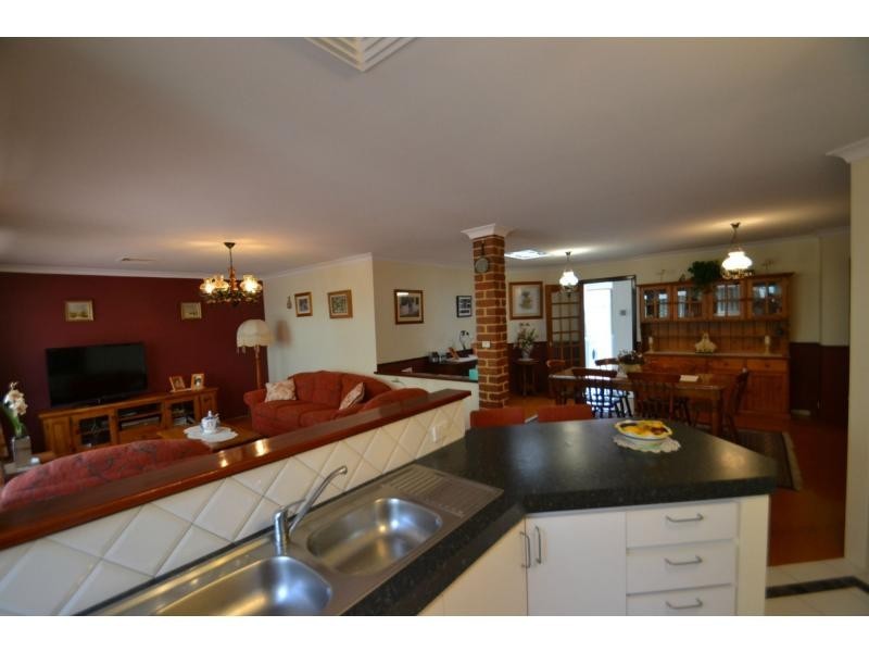 30 Gardiner Heights, Kinross WA 6028