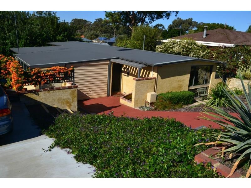 10 Oxley Avenue, Padbury WA 6025