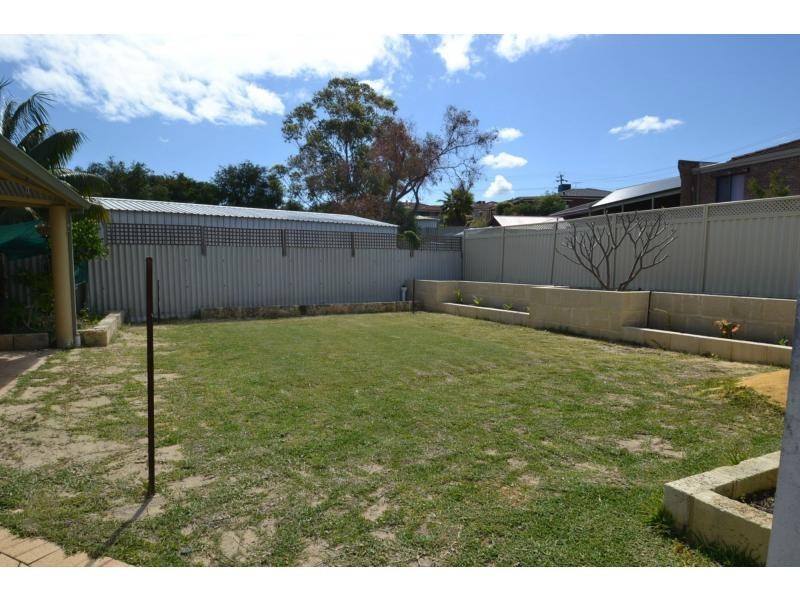 5 Davis Place, Heathridge WA 6027