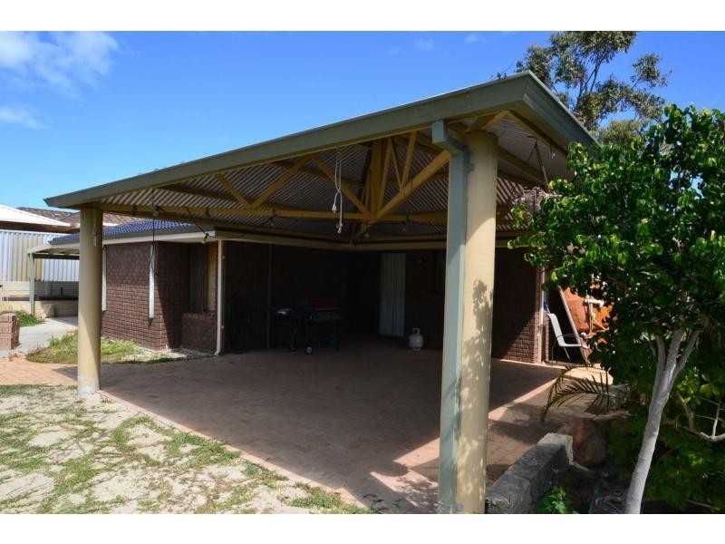 5 Davis Place, Heathridge WA 6027