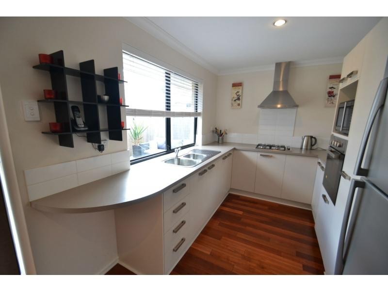 17 B Rosinski Circle, Tapping WA 6065
