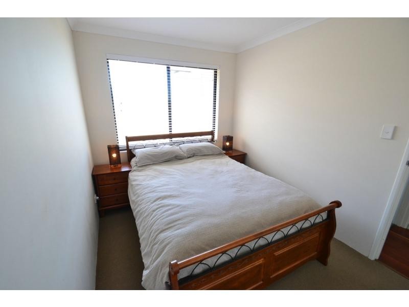 17 B Rosinski Circle, Tapping WA 6065