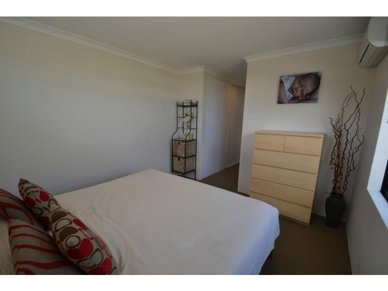 17 B Rosinski Circle, Tapping WA 6065