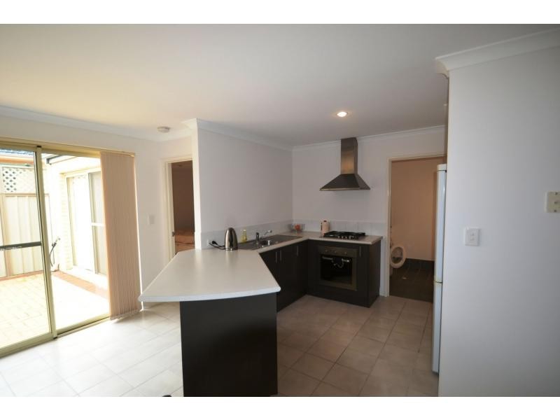 4/22 Watkins Loop, Tapping WA 6065