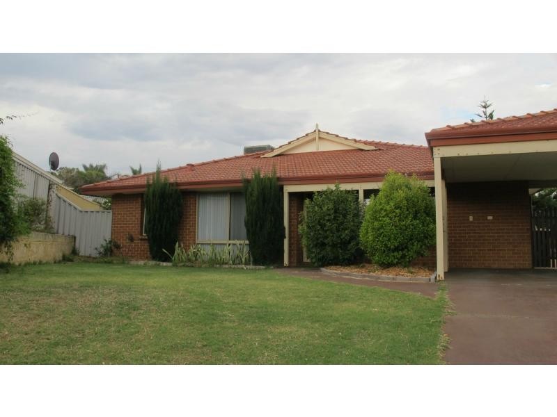 18 Darvel Close, Kinross WA 6028