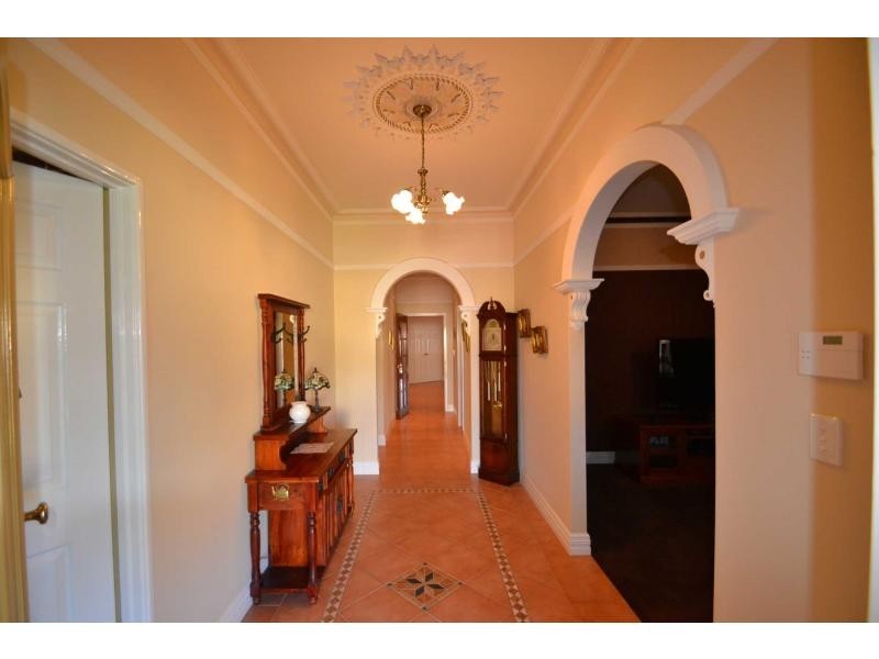 21 Newgain Crescent, Carramar WA 6031