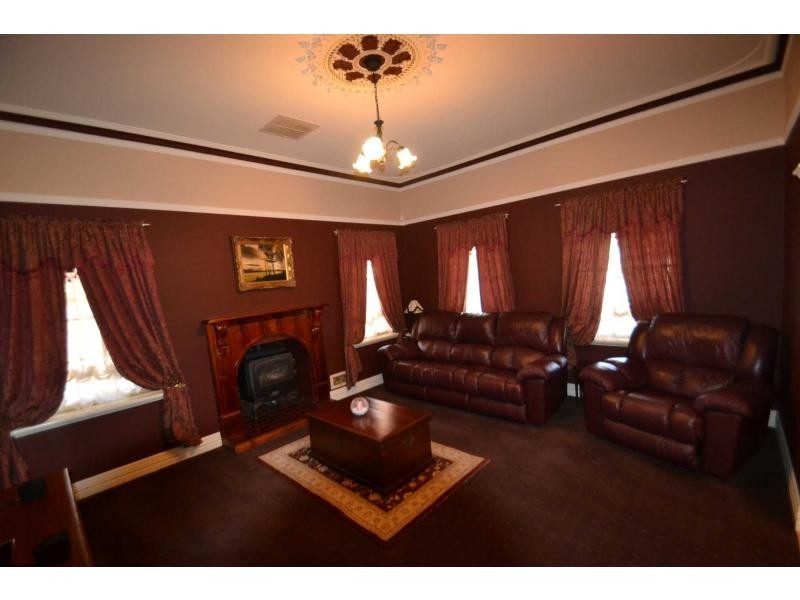 21 Newgain Crescent, Carramar WA 6031