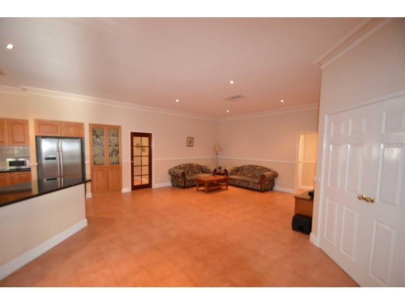 21 Newgain Crescent, Carramar WA 6031