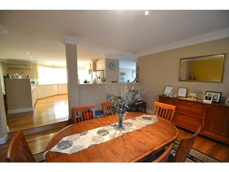 20 Voltaire Crescent, Ridgewood WA 6030